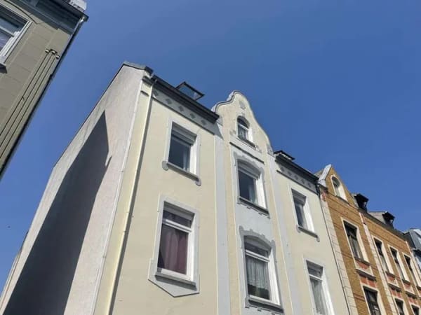 Immobilie in Moers - Moderne Eigentumswohnung mit großer Dachterrasse und Altbaucharme in zentraler Lage von Moers! - Bild 2