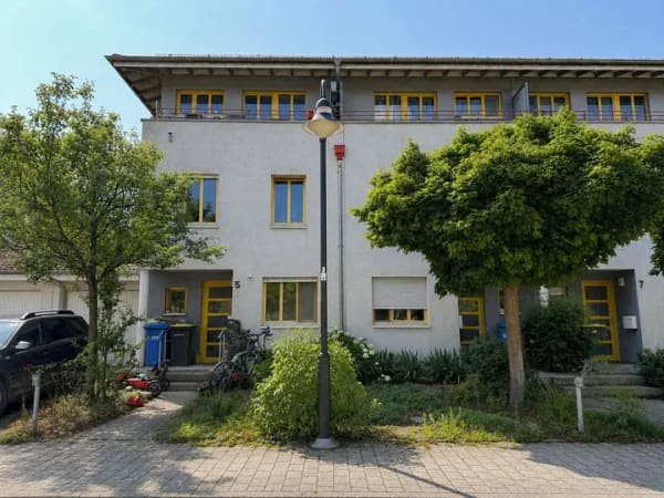 Immobilie in Nuthetal - Ruhig gelegenes Reihenmittelhaus in Bestlage von Nuthetal mit Garten - Provisionsfrei! - Bild 0
