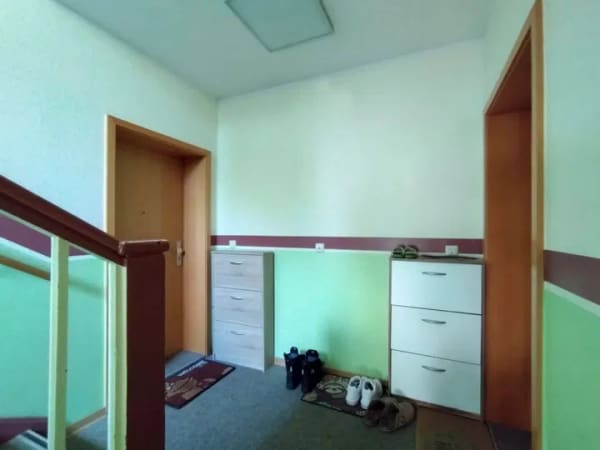 Immobilie in Böhlen - Vermietete 4-Zimmer-Wohnung mit Stellplatz, Garage und attraktivem Garten - Bild 2