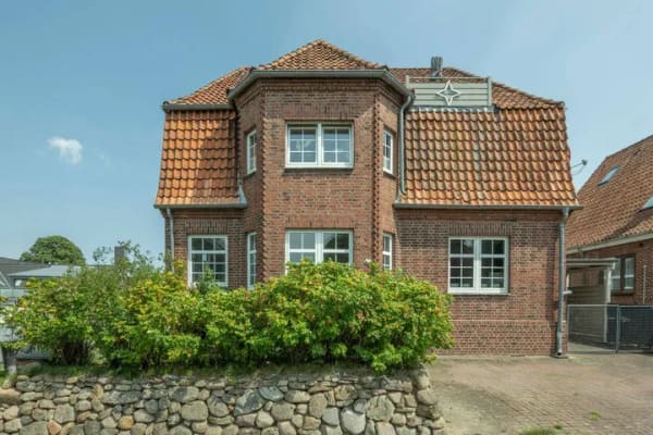 Immobilie in Neukloster - Stilvoller Altbau mit besonderem Charme am grünen Stadtrand von Buxtehude - Bild 0