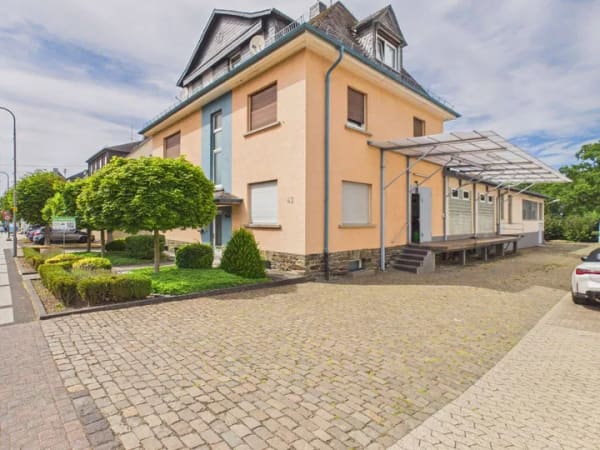 Immobilie in Emmelshausen - Ehemalige Produktionshalle im Zentrum E-Hausen zu verkaufen. - Bild 0