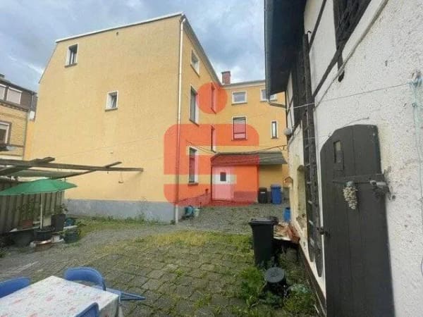 Immobilie in Zeulenroda-Triebes - Mehrfamilienhaus mit Ausbaupotenzial - Bild 1