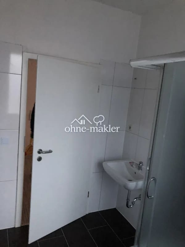 Immobilie in Bad Lippspringe - 6-Familienhaus in Bad Lippspringe – provisionsfrei mit Entwicklungspotenzial - Bild 3