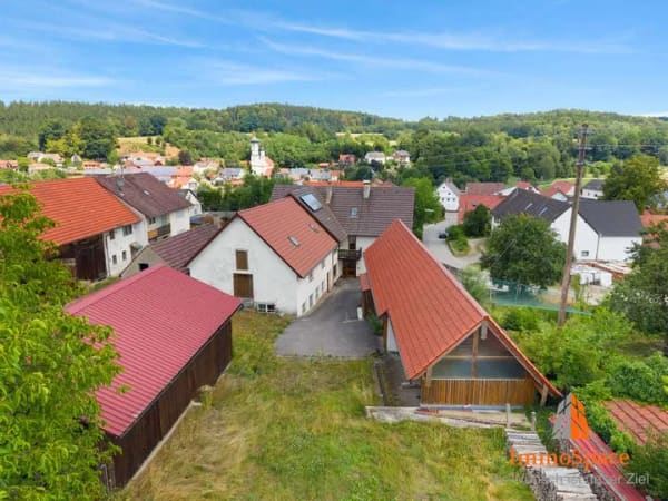 Immobilie in Aichen - *** EIN- bzw. ZWEIFAMILIENHAUS MIT GÄSTEHAUS+WERKSTATT+GARAGEN+STADEL UVM! *** - Bild 2