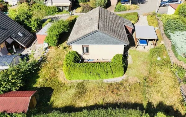 Immobilie in Moringen - Bungalow mit ca. 606 m² Eigentumsgrundstück - ebenerdig wohnen und individuell gestalten - Bild 2