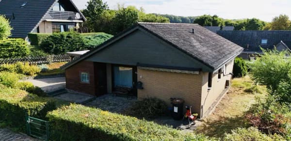 Immobilie in Moringen - Bungalow mit ca. 606 m² Eigentumsgrundstück - ebenerdig wohnen und individuell gestalten - Bild 4