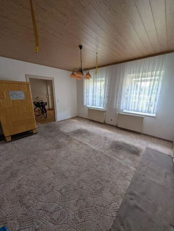 Immobilie in Parchim - Historischer Resthof mit Einliegerwohnung, Pferdestall, Scheune und ca. 1,85ha Land – Ihr Lebenstraum auf dem Land - Bild 3