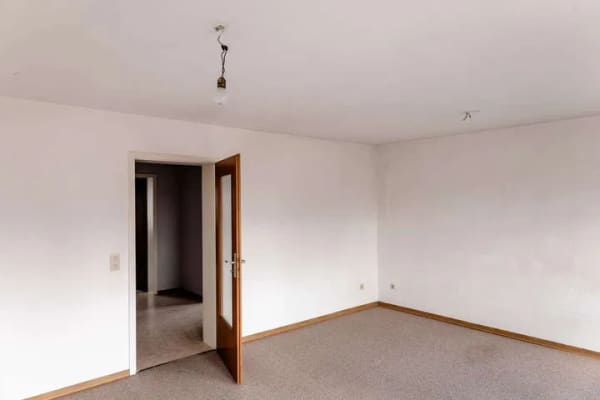Immobilie in Jettingen - Doppelhaushälfte mit Garten und Garage in beliebter Wohnlage von Jettingen | Enwicklungspotenzial - Bild 3