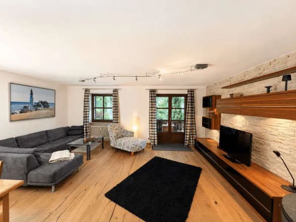 Immobilie in Aschau im Chiemgau - Sofort bezugsfreie 4-Zimmer Wohnung in Aschau im Chiemgau - Bild 2