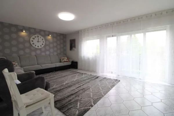 Immobilie in Asbach - Ankommen. Wohlfühlen. Zuhause sein. – Freistehendes Einfamilienhaus in Asbach - Bild 2