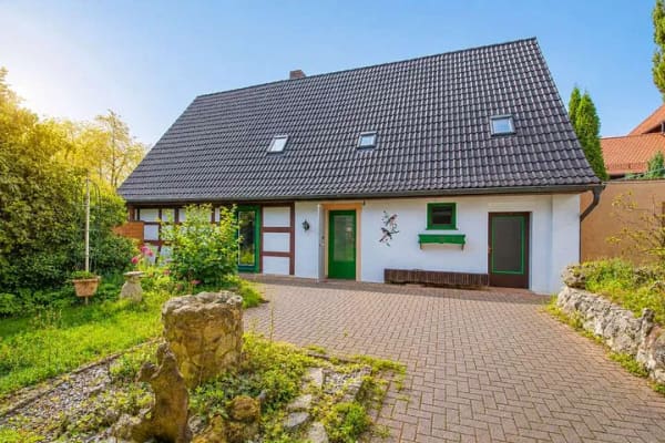 Immobilie in Strullendorf - Liebhaberobjekt: Fachwerkhaus mit innenliegendem Garten in Mistendorf (Strullendorf) - Bild 0