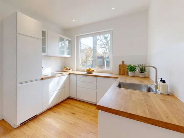 Immobilie in Panketal - Altbaucharme trifft Möglichkeiten – Haus mit Dielenboden und separatem Anbau - Bild 0