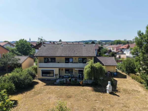 Immobilie in Waging am See - Gepflegtes Zweifamilienhaus mit zwei vermieteten Wohneinheiten - Bild 4