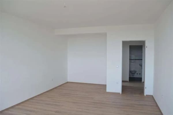 Immobilie in Moers - Modern sanierte Wohnung mit Balkon & Aufzug – vermietet in begehrter Lage - Bild 3