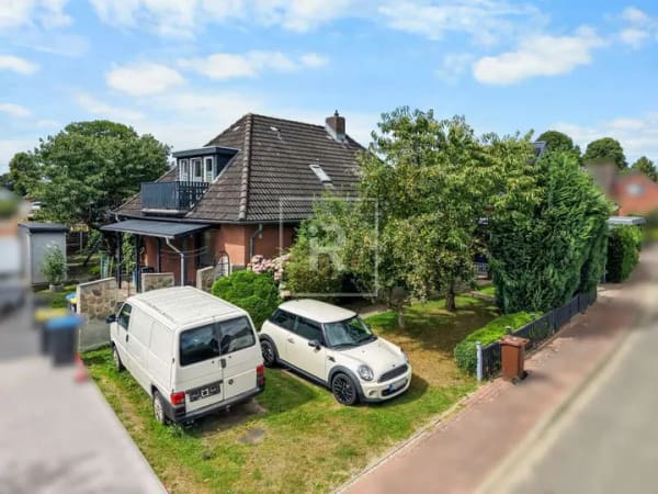 Immobilie in Aukrug - Gepflegtes Einfamilienhaus mit ca. 131 m² Wohnfläche und Vollkeller in Sackgassenlage von Aukrug-Inn - Bild 1