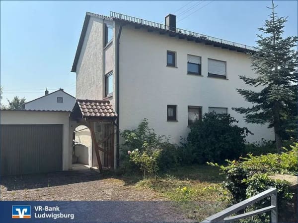 Immobilie in Freudental - Zweifamilienhaus angrenzend an Felder und Wiesen - Bild 0