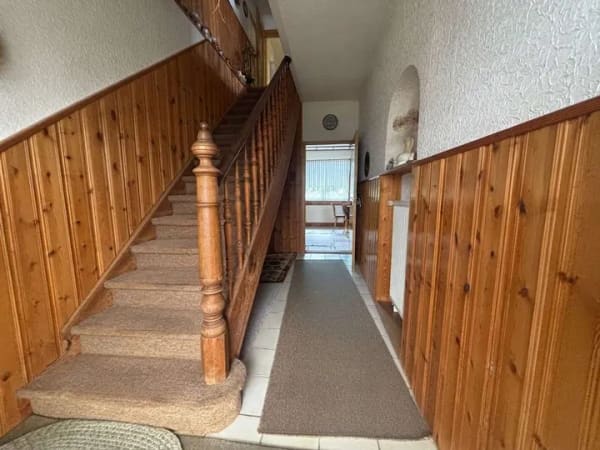 Immobilie in Neustadt bei Coburg - Schönes Einfamilienhaus mit Scheune und großem Grundstück in Wildenheid - Bild 4