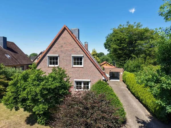 Immobilie in Hartenholm - Einfamilienhaus mit Garage und gemütlichem Garten - Bild 0