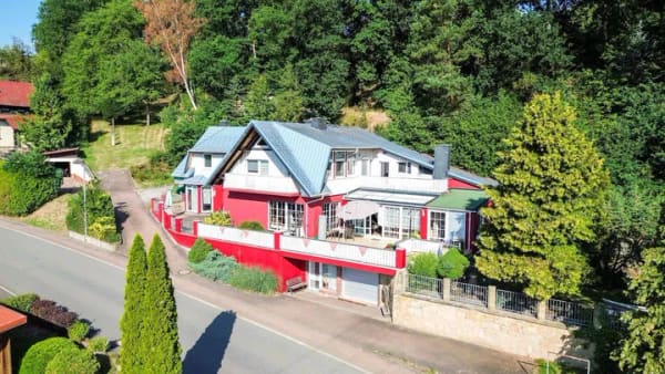 Immobilie in Wasungen - Exklusives Zuhause mit viel Raum zum Leben im Herzen Südthüringens - Bild 0