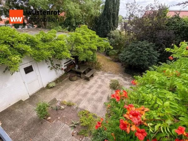 Immobilie in Bohmte - Großzügiges Einfamilienhaus mit besonderem Charme, viel Platz und idyllischem Garten - Bild 0