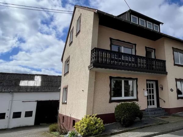 Immobilie in Kurtscheid - ***Platz satt! Gemütliches Familienhaus - Bild 1