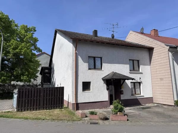 Immobilie in Wallerfangen - Einfamilienhaus freistehend in Wallerfangen (Gisingen) - Bild 0