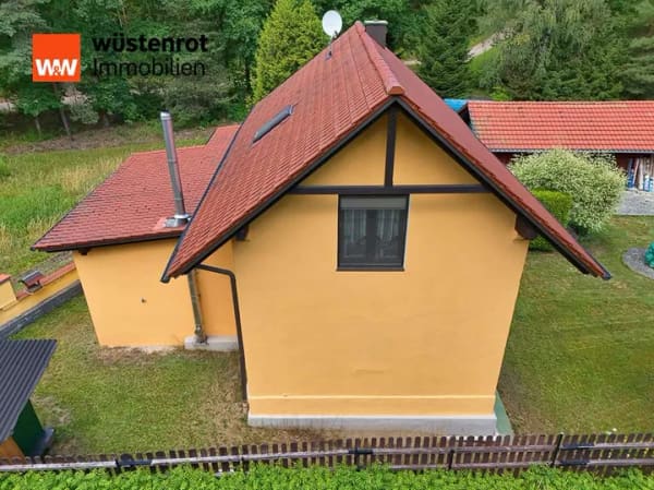 Immobilie in Ebermannsdorf - Einfamilienhaus mit Garten und Nebengebäuden – ideal für Individualisten und Naturliebhaber - Bild 3
