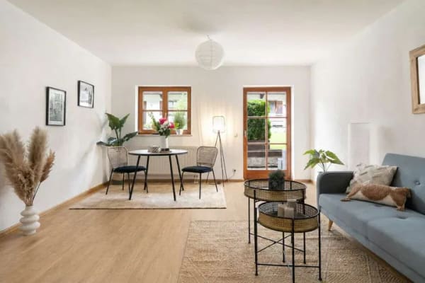 Immobilie in Schleching - *DIREKT VERLIEBT* Großzügige renovierte 2-Zimmer Wohnung in absolut ruhiger Wohngegend - Bild 2