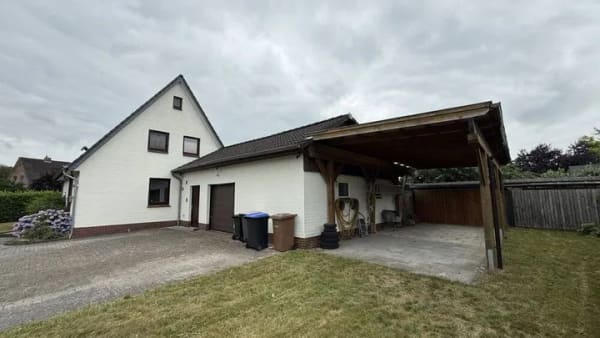 Immobilie in Varel - Solides Einfamilienhaus in beliebter Lage von Varel-Obenstrohe - Bild 3