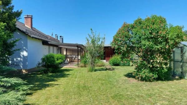 Immobilie in Röllbach - Haus mit großem Garten, toller Aussicht und viel Potential! - Bild 2