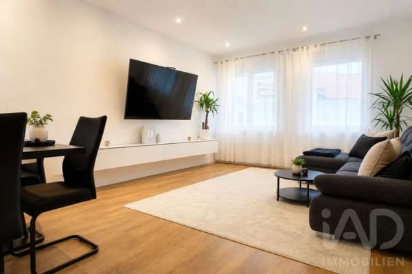 Immobilie in Berg - 2-Zimmer Wohnung mit dem extra Charme – modernisiert und wertbeständig - Bild 0