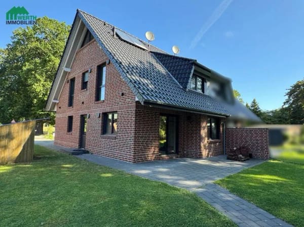 Immobilie in Sauensiek - Neuwertig wohnen in Sauensiek - hochwertige Doppelhaushälfte mit 6 Zimmern und Süd-West-Garten *** 360 Grad Rundgang *** - Bild 0