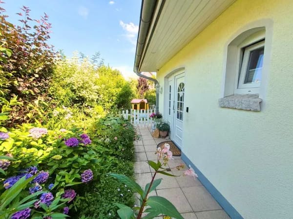 Immobilie in Kölln-Reisiek - Angekommen im Glück: Ihr neues Landhaus mit Gartenparadies - Bild 0