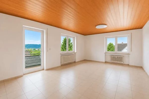 Immobilie in Oberhaid - Provisionsfreie, vermietete 5-Zimmer-Erdgeschosswohnung mit Balkon, Terrasse und Garten in Oberhaid - Bild 0