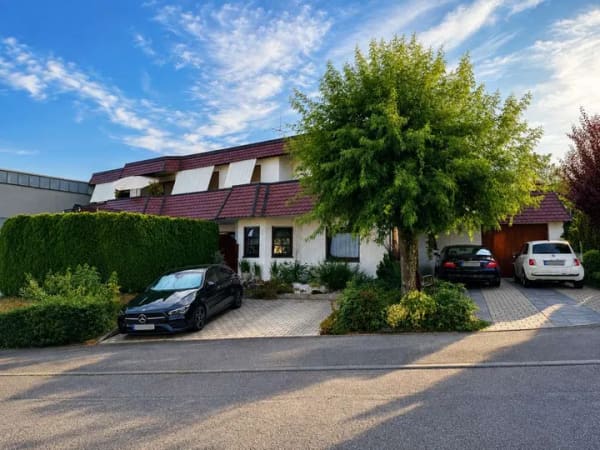 Immobilie in Reichenbach an der Fils - Großzügige 2,5-Zimmer-Eigentumswohnung mit privater Terrasse in ruhiger Wohnlage - Bild 0