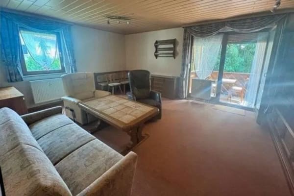 Immobilie in Leinburg - 2-Zi.-ETW in Diepersdorf mit Balkon und Garage - Bild 2