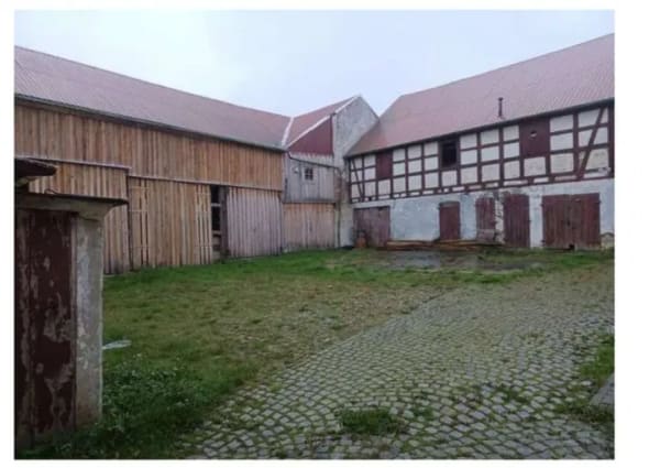 Immobilie in Elsterberg - 4-Seiten-Hof mit tollen Details - Saniert - Kamin - Bad mit Wanne und Dusche - Bild 1