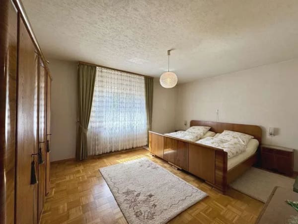 Immobilie in Elmstein - Gepflegtes Einfamilienhaus mit großem Grundstück, Garten und zwei Garagen - Bild 4