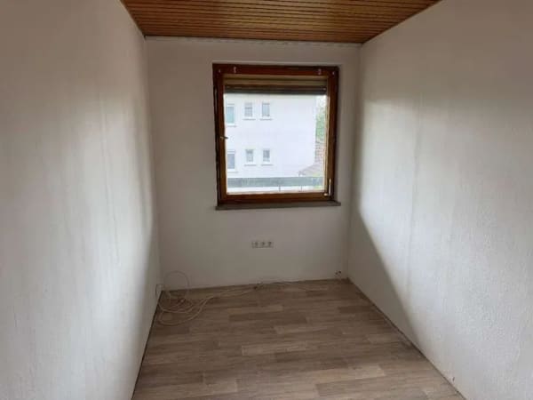 Immobilie in Neuenmarkt - 3-Zimmer-Wohnung in Neuenmarkt mit großem Entwicklungspotential - Bild 4