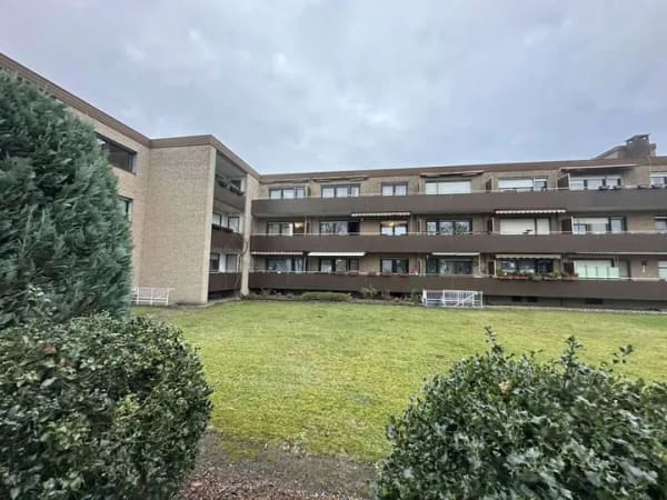 Immobilie in Verl - Preissenkung! Renovierte 2-Zi-Wohnung mit Balkon, Kellerraum, PKW-Stellplatz in Verl zu verkaufen - Bild 1