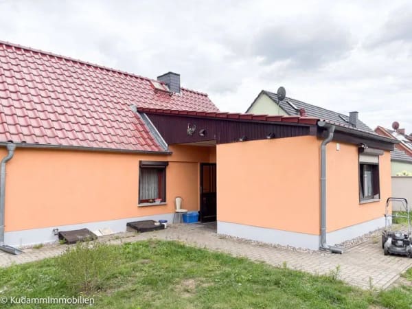 Immobilie in Wittstock/Dosse - Bauernhaus mit Nebengebäuden und großem Grundstück in Wittstock/Dosse OT Dossow - Bild 0