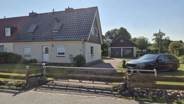 Immobilie in Wrist - Familientraum mit XXL-Garten! Gepflegte Doppelhaushälfte mit Doppelgarage (von privat) - Bild 0