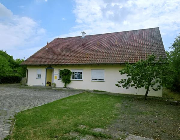 Immobilie in Iphofen - Großzügiges Einfamilienhaus auf 919 m² großem Grundstück in ruhiger Lage  - Bild 0