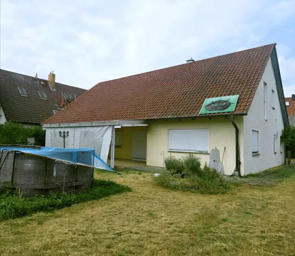 Immobilie in Iphofen - Großzügiges Einfamilienhaus auf 919 m² großem Grundstück in ruhiger Lage  - Bild 2