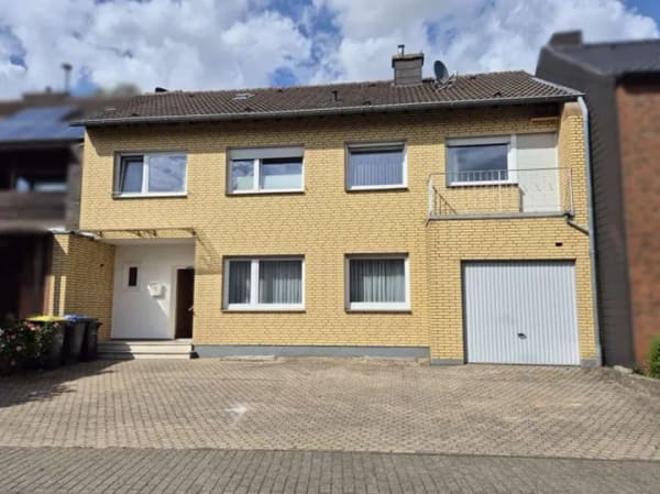 Immobilie in Langerwehe - "Großzügiges Einfamilienhaus oder potentielles Generationenwohnen!" - Bild 1