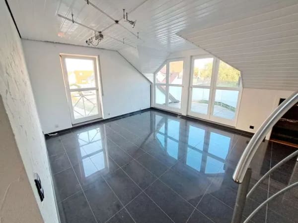 Immobilie in Hochdorf - Wunderschöne, helle DG Maisonette Wohnung - Bild 1