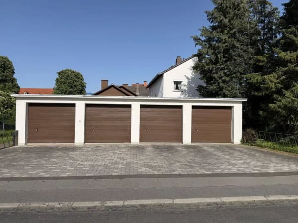 Immobilie in Eschwege - Einfamilienhaus mit separater Einliegerwohnung, 4 Garagen und großzügigem Grundstück in Eschwege - Bild 3