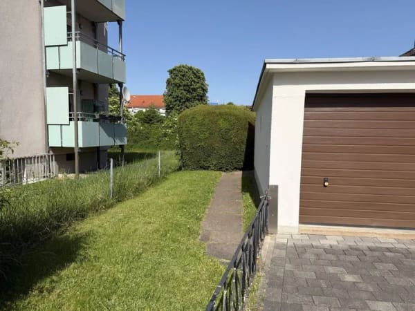 Immobilie in Eschwege - Einfamilienhaus mit separater Einliegerwohnung, 4 Garagen und großzügigem Grundstück in Eschwege - Bild 4