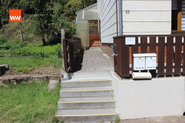 Immobilie in Kastl - Zweifamilienhaus in Kastl - Idylle und Ruhe pur - Bild 1