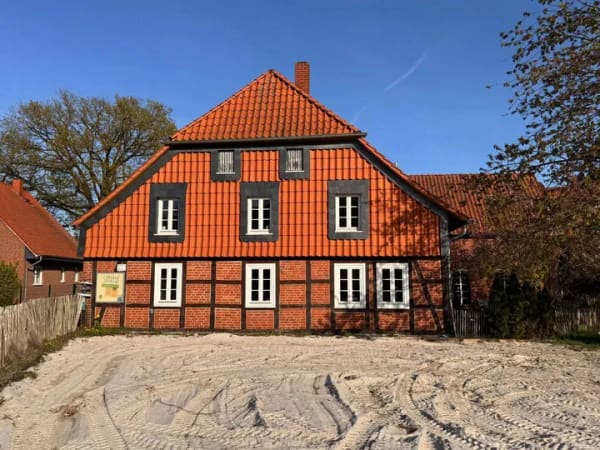 Immobilie in Edemissen - Resthof topsaniert mit Ausbaureserve - Bild 2